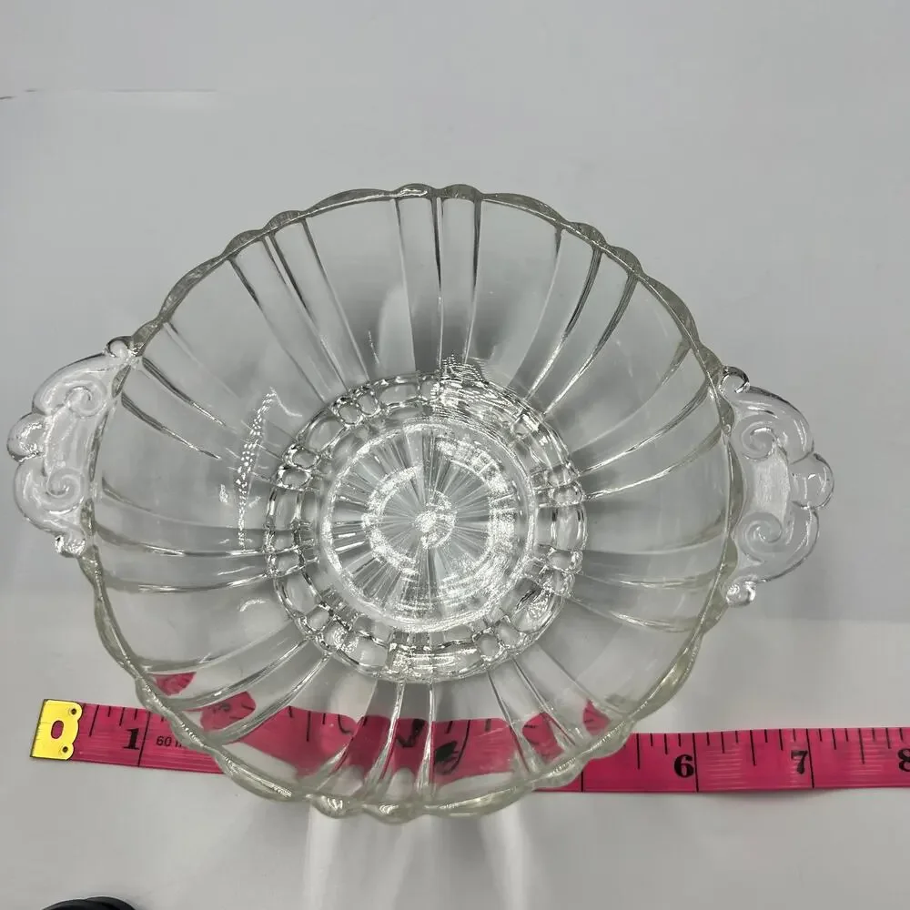 Vintage Clear Glass Textured Bowl Sea Shell Handles Candy Dish Serving‎ Bowl